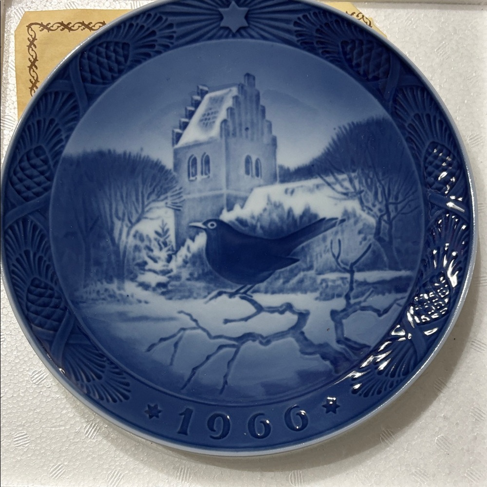 Vintage 1966 Royal Copenhagen Christmas plate  "Blackbird at Christmas Time"